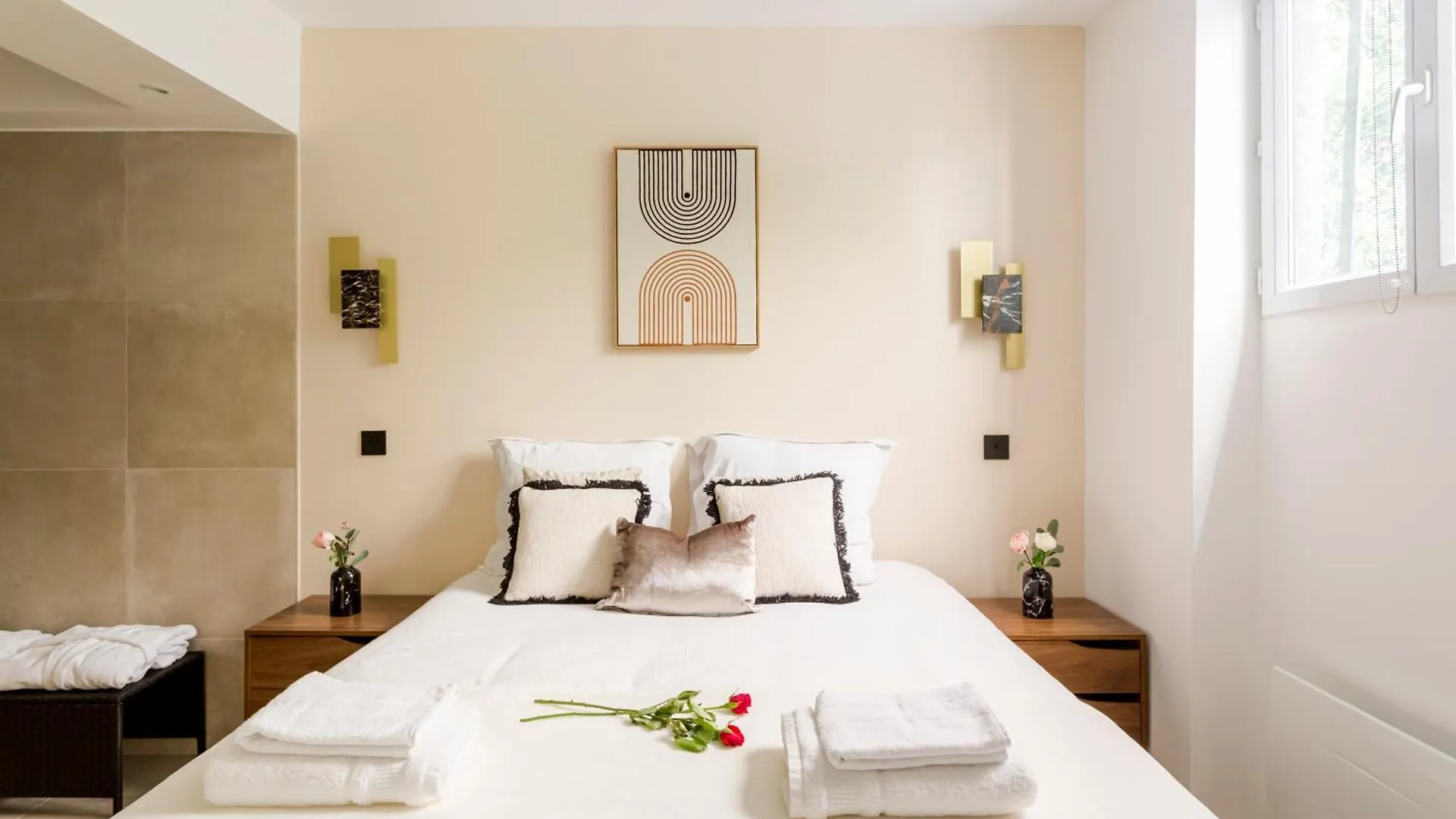 Apt 10P 160M2 With Terace Paris France