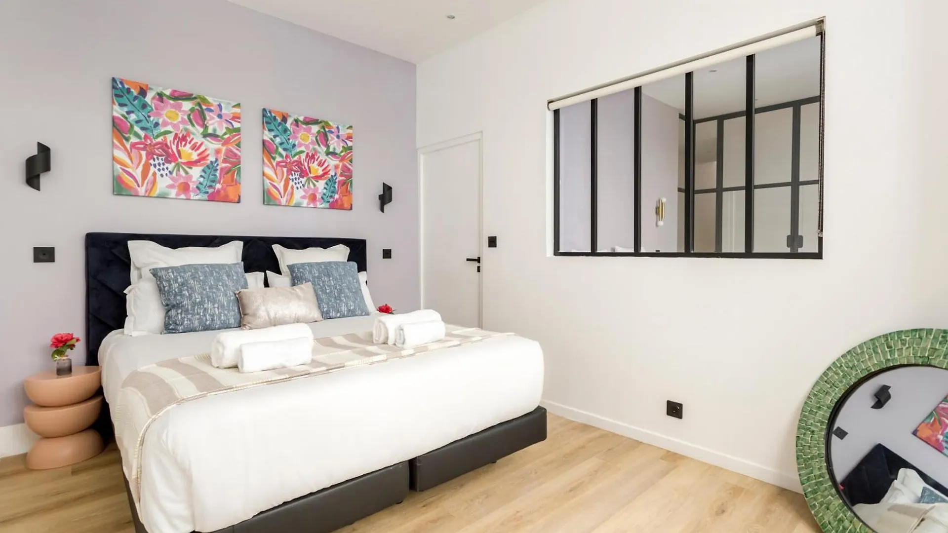 Apt 10P 160M2 With Terace Paris France